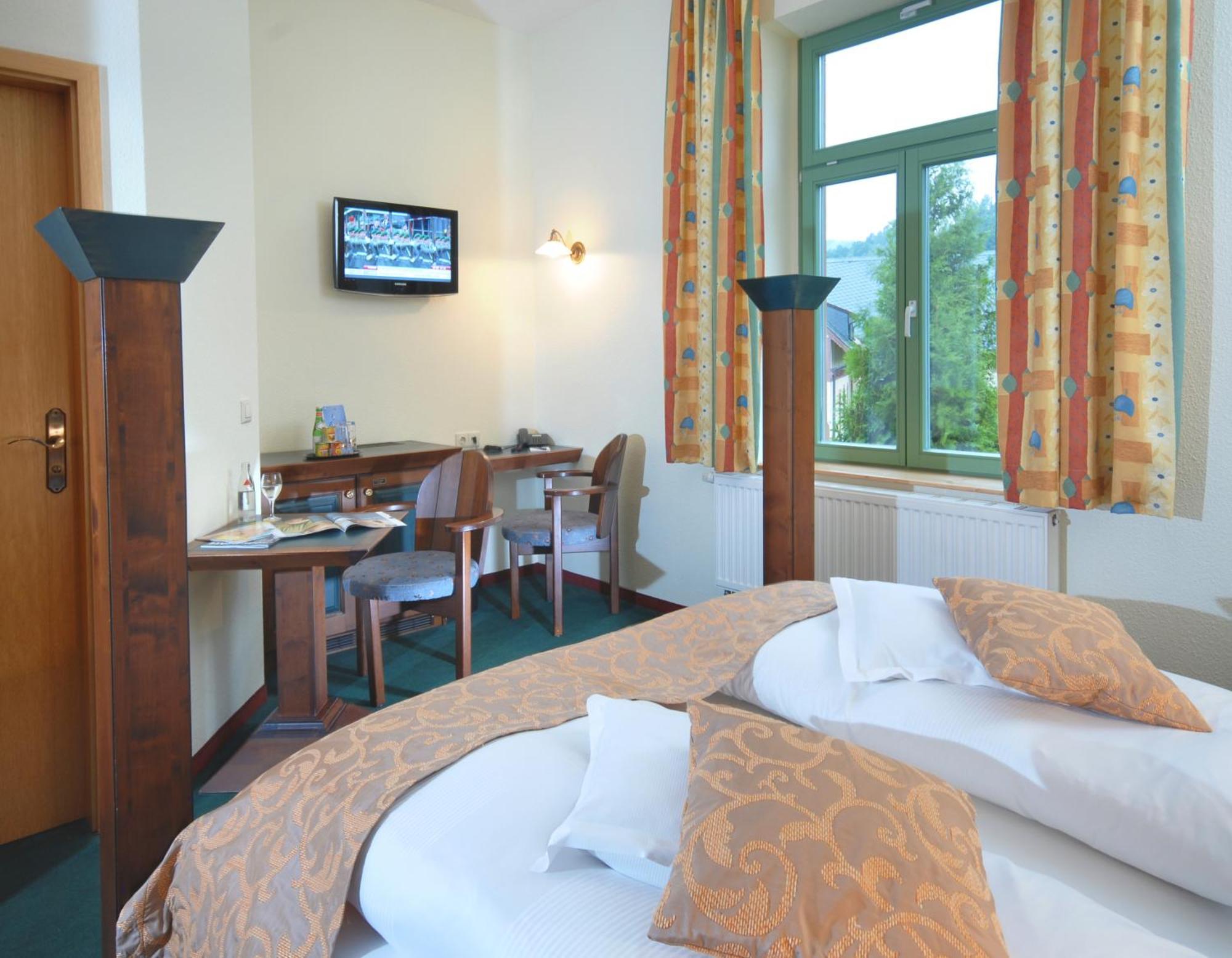 Hotel Saigerhuette Olbernhau Bagian luar foto