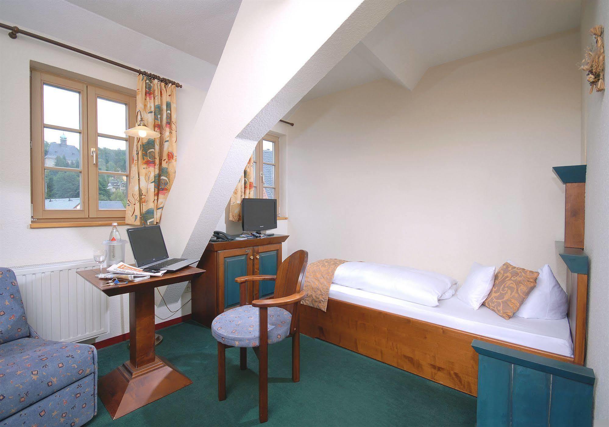 Hotel Saigerhuette Olbernhau Bagian luar foto